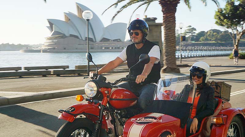 Experience a unique motorcycle sidecar tour around Sydney!